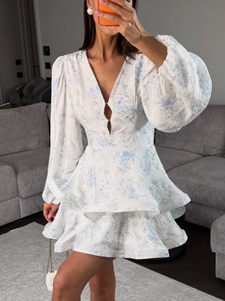 Robe Courte Rose Pâle Imprimée Col Plongeant Chic pour Femme avec Manches Bouffantes, Corset et Volants – Mini-Robe Moulante pour Soirée et Vacances