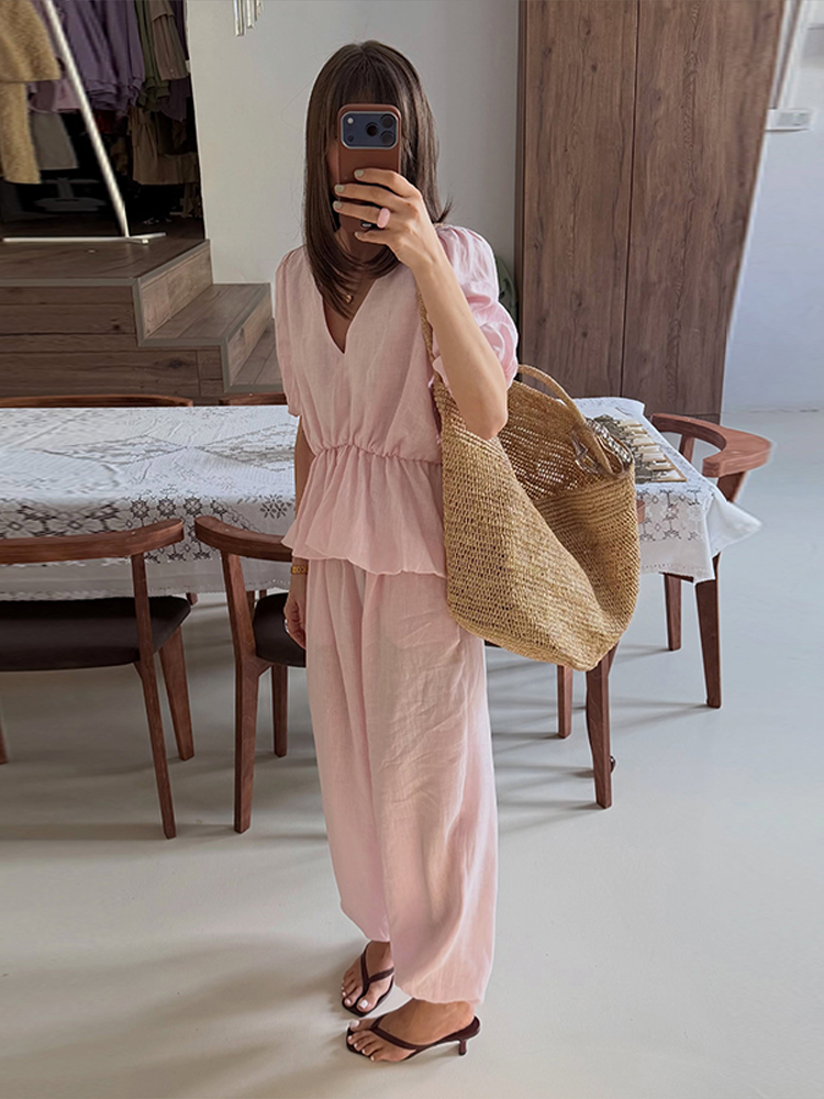 Ensemble décontracté pour femme : chemise à volants et col en V profond à manches courtes bouffantes, pantalon large à revers amples – Nouvelle collection été 2026