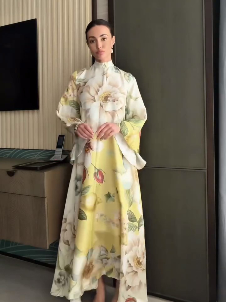 Robe longue élégante pour femme à imprimé floral, col montant boutonné, manches lanternes longues, coupe trapèze, ceinture à la taille, ourlet évasé, style streetwear