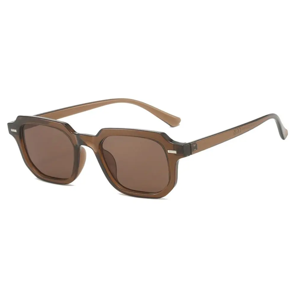 Petites lunettes de soleil carrées à la mode, avec verres multicolores, lunettes tendance adaptées à la conduite et aux voyages, 1 pièce