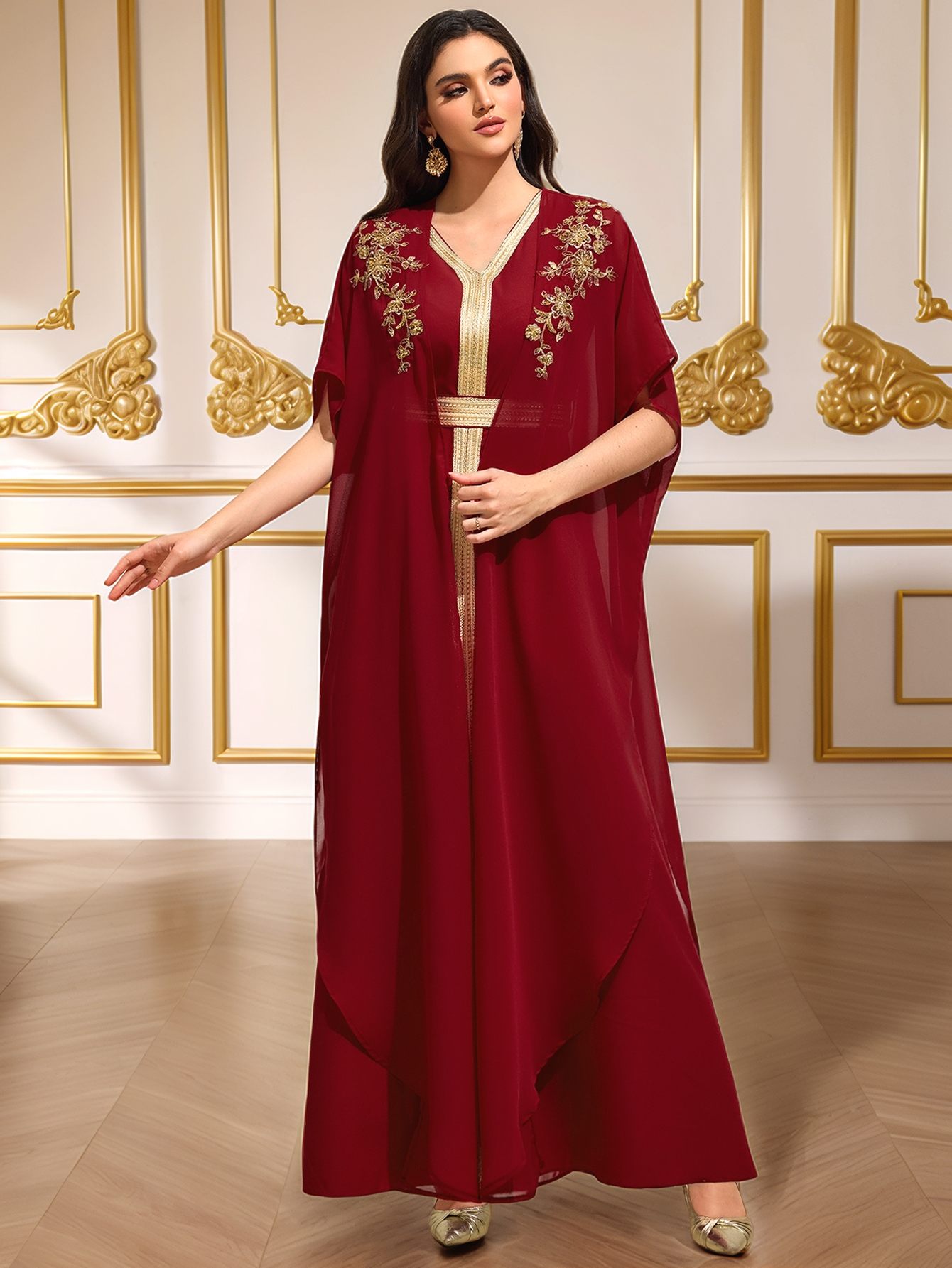 Abaya de luxe bordeaux brodée or, style arabe, à manches cape, ouverte sur le devant, robe de soirée/banquet