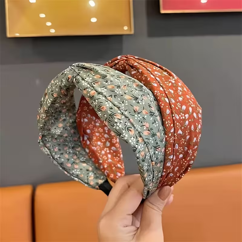 1 bandeau de cheveux en tissu floral vintage pour femme – un bandeau accessoire de cheveux élégant à large nœud, parfait pour une fête
