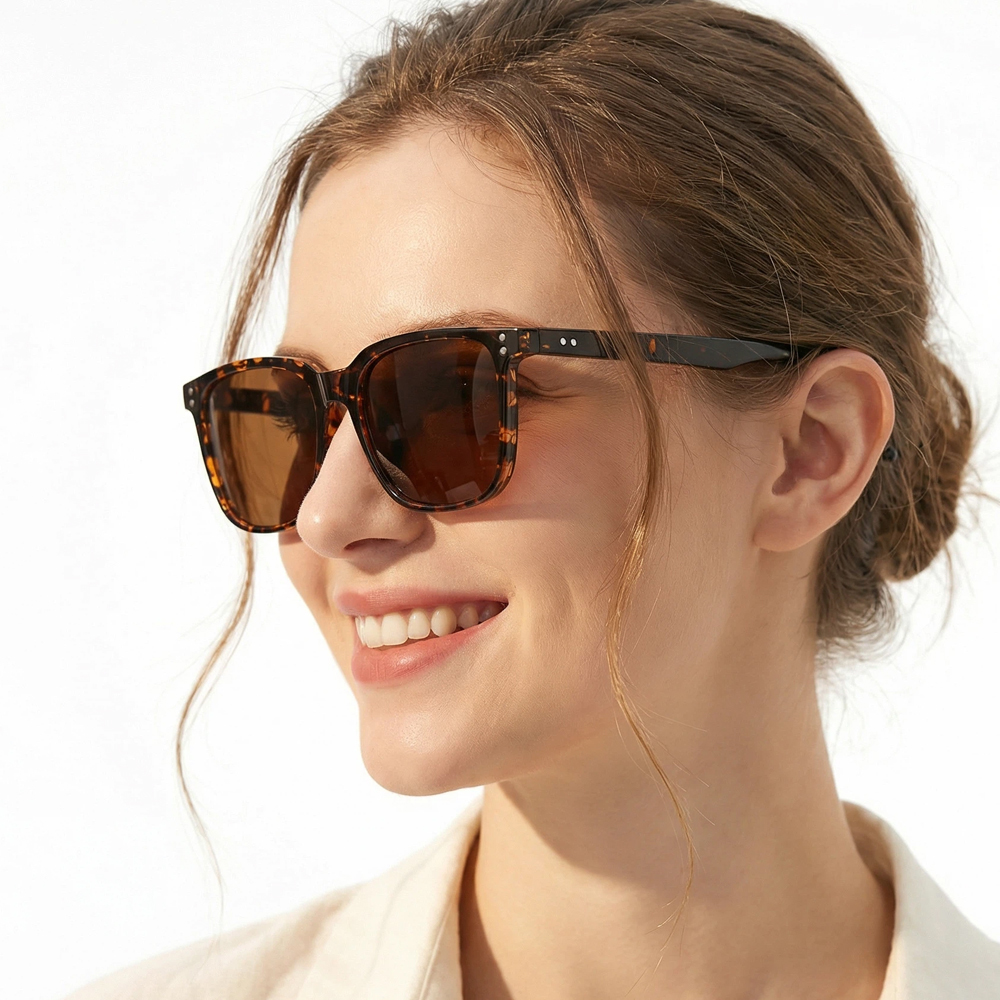 Lunettes de soleil polarisées carrées à la mode pour hommes et femmes, verres de soleil de luxe à rivets, mode extérieure Anti-éblouissement, nuances de conduite UV400