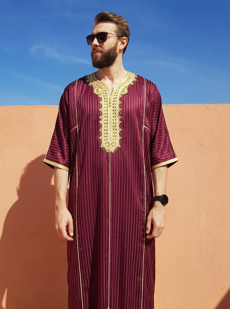 Nouveau 2026 hommes arabe musulman mode vêtements islamiques hommes brodé Jubba Thobes Homme caftan marocain Eid prière longue Robe Robe