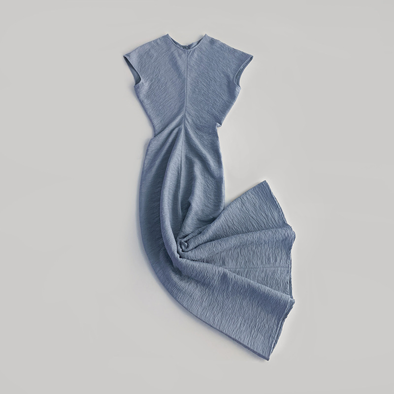 Robe minimaliste mi-mollet pour femmes, col rond, fermeture éclair, drapée, plissée, élégante, été