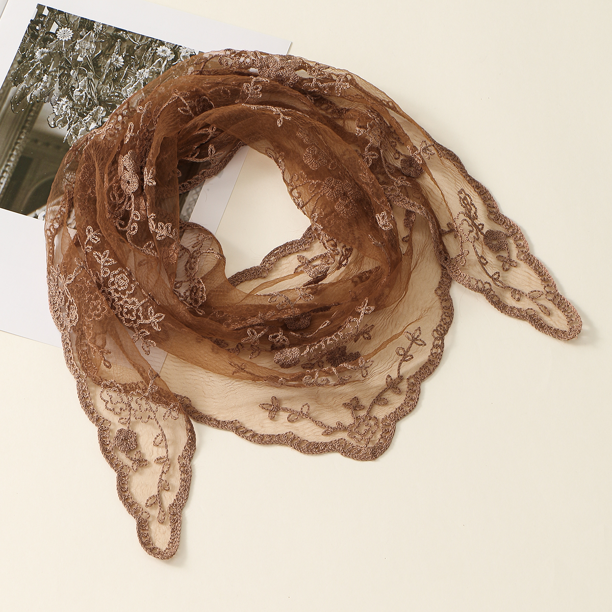 Fleur dentelle Triangle voiles écharpe châle femmes chapeaux Bandana mode Mantilla église prière châle foulard catholique foulard
