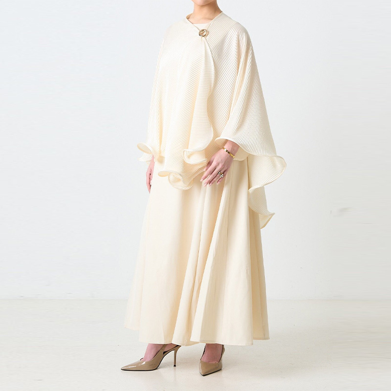 Ensemble deux pièces crème minimaliste pour femme 2026 : Blouse à manches bouffantes et robe longue évasée sans manches – Tenue décontractée et modeste pour le travail et le quotidien