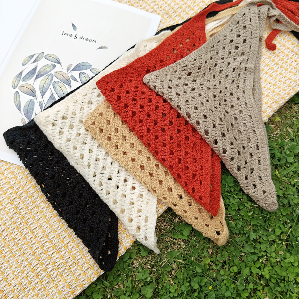 Foulard d'été en tricot crocheté, bandanas ajourés au crochet, écharpes triangulaires vintage, bandeaux et accessoires pour cheveux pour filles et femmes