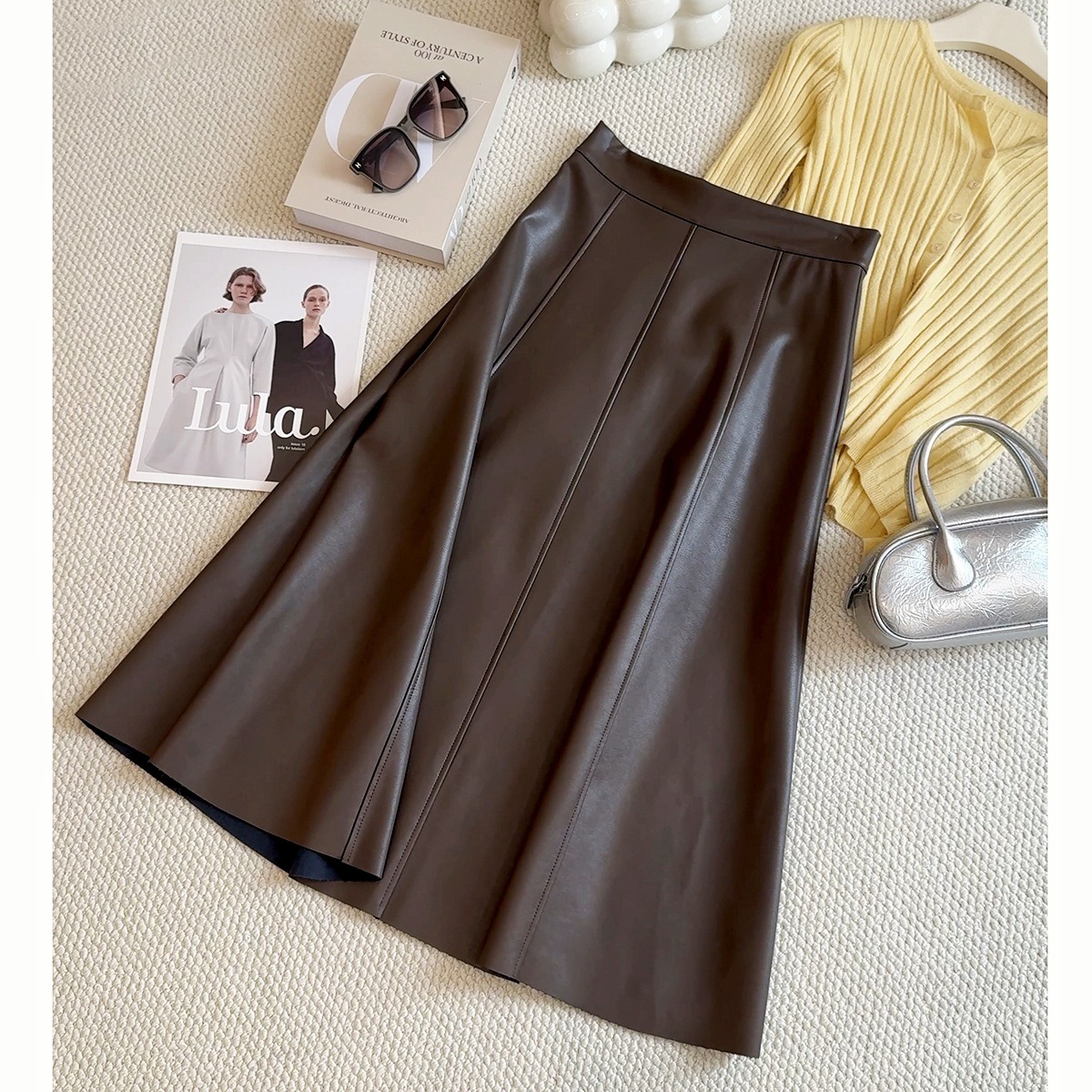 Jupe trapèze en similicuir taille haute amincissante pour femme 2026 – Robe midi élégante et tendance – Vêtements féminins haut de gamme