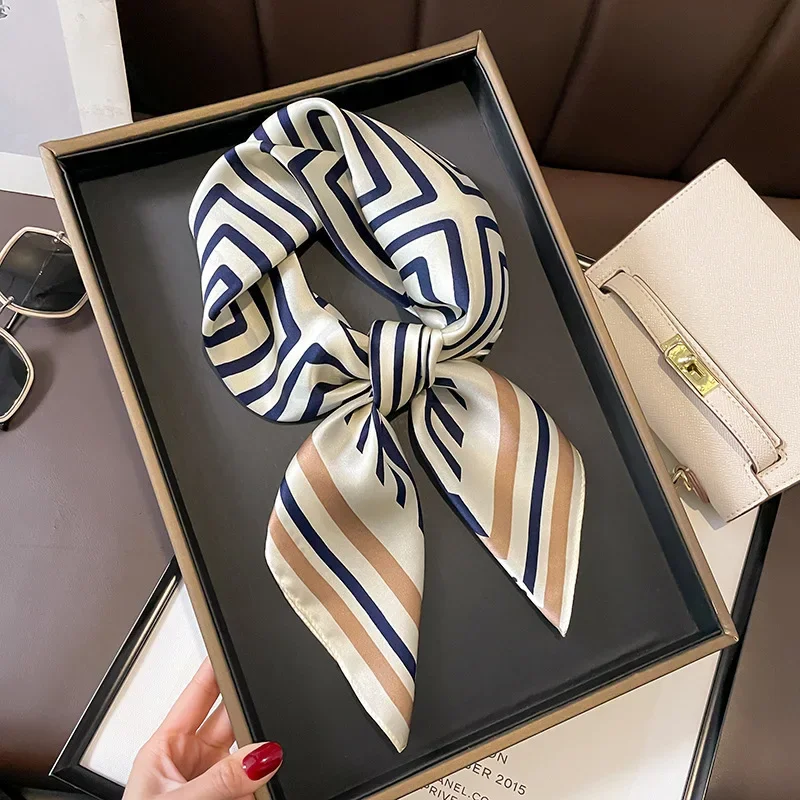 Foulard carré en soie imprimé Imitation Satin pour femmes, foulard de cou enveloppant, bandeau de plage, Bandana pour femmes, 2025