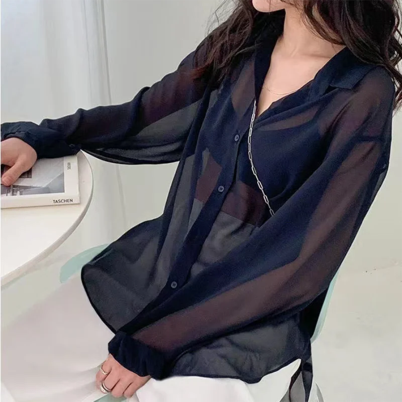 Chemise pour femmes Blouse à manches longues haut en mousseline de soie été Simple résistant au soleil mode tout-match basique coréen Sexy solide chemise décontractée