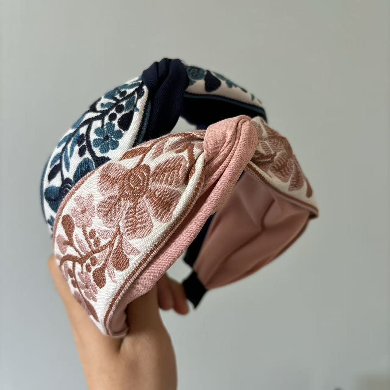 Bandeau brodé bohème – Large bande florale ethnique pour femmes, accessoire de cheveux élégant au design simple