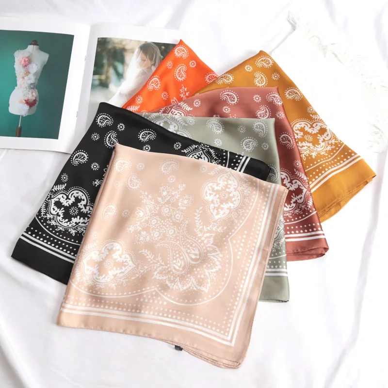 Femmes écharpe mode 70 cm Paisley imprimé Hijab écharpe Satin Bandana foulards femme carré bandeau femme accessoire de cheveux
