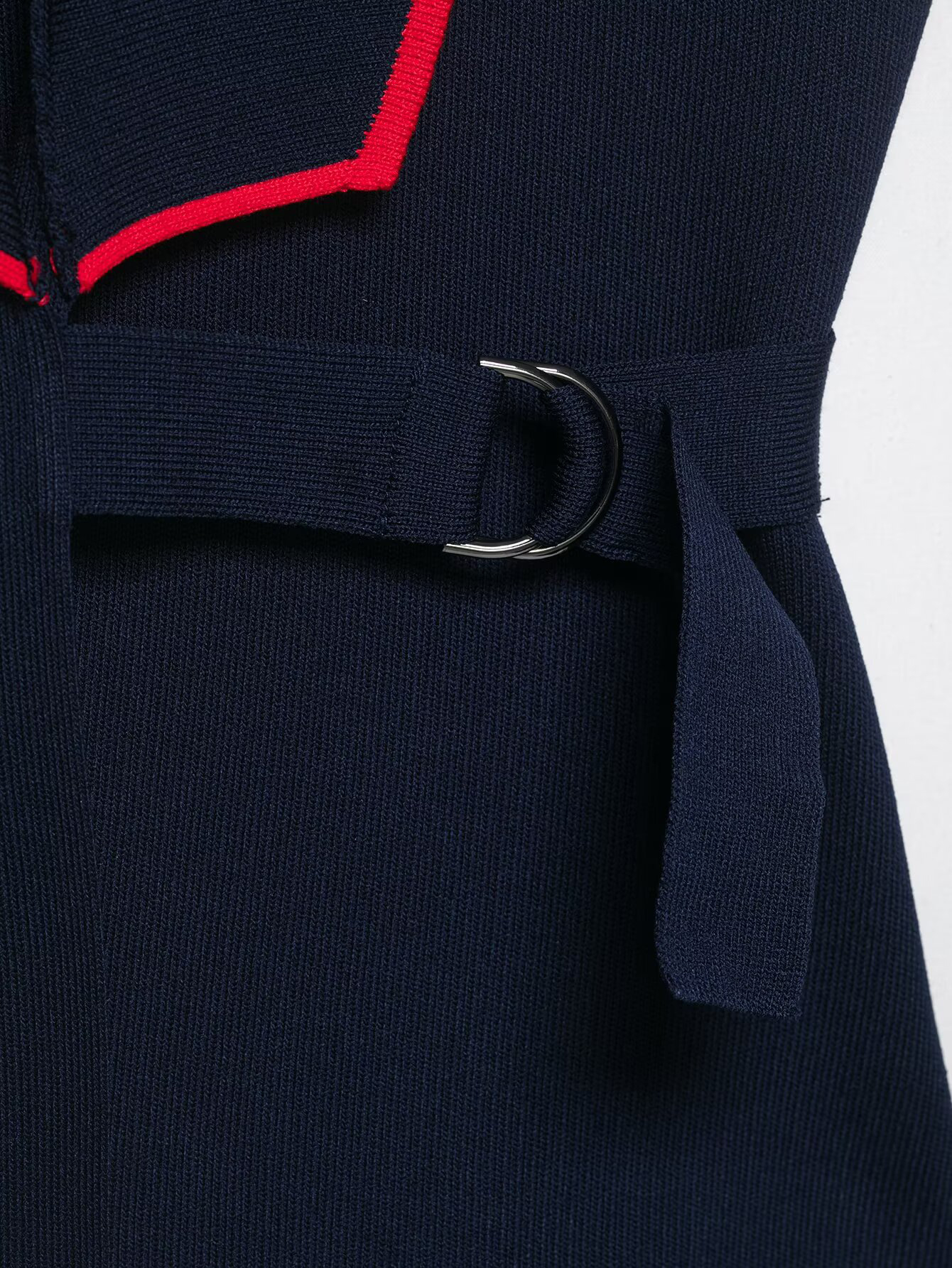 Nouvelle tenue d'été 2026 pour femme, mode européenne et américaine, gilet sans manches à col en V, double boucle, double boutonnage