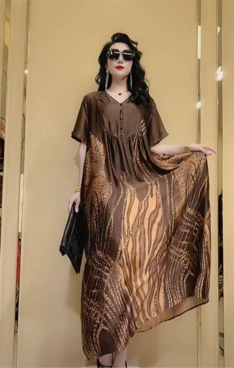 Robe longue en soie glacée pour femmes, marque haut de gamme, nouveau Style d'été, élégante et à la mode, couvrant le ventre, Slim, français, 2025