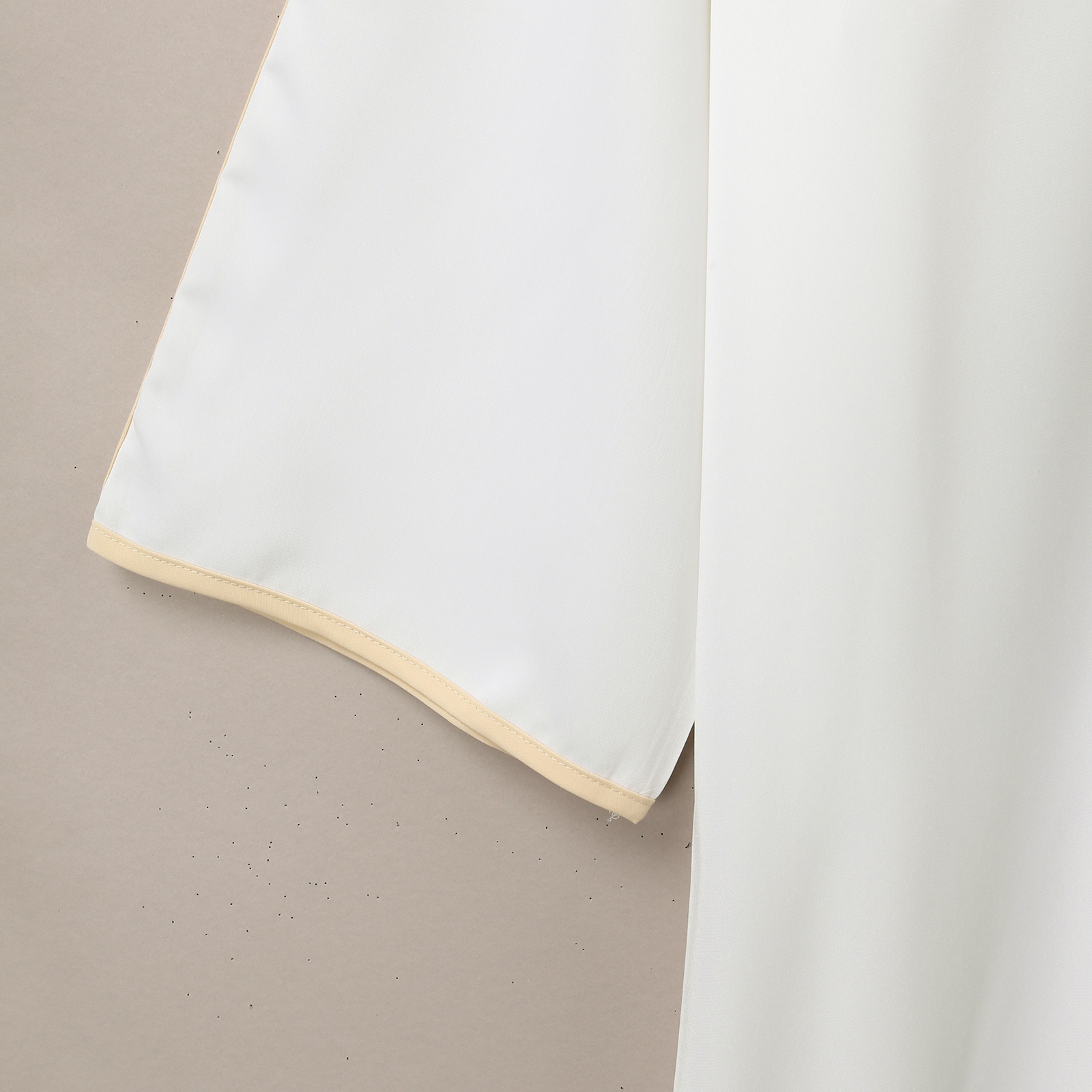 Robe musulmane pour hommes, Costume National arabe, manches moyennes, broderie dorée, Robe traditionnelle (M-4XL), nouvelle collection 2023