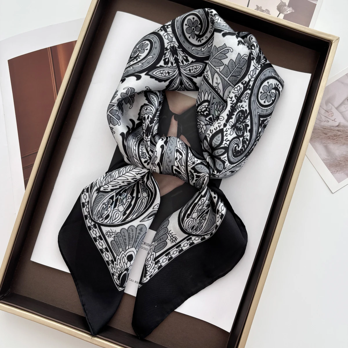 Foulard en Satin imprimé Floral pour femmes, 70cm, Design de luxe, cravate au cou, cheveux, main, poignet, châle, Hijab, Bandana, nouveau