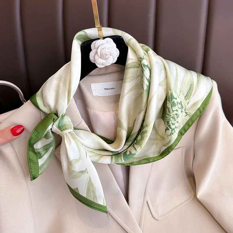 Écharpe carrée à imprimé floral vert pour femme, foulard en satin doux, bandeau femme, bandeau de sauna, hijab, décoration de mode, 70x70cm