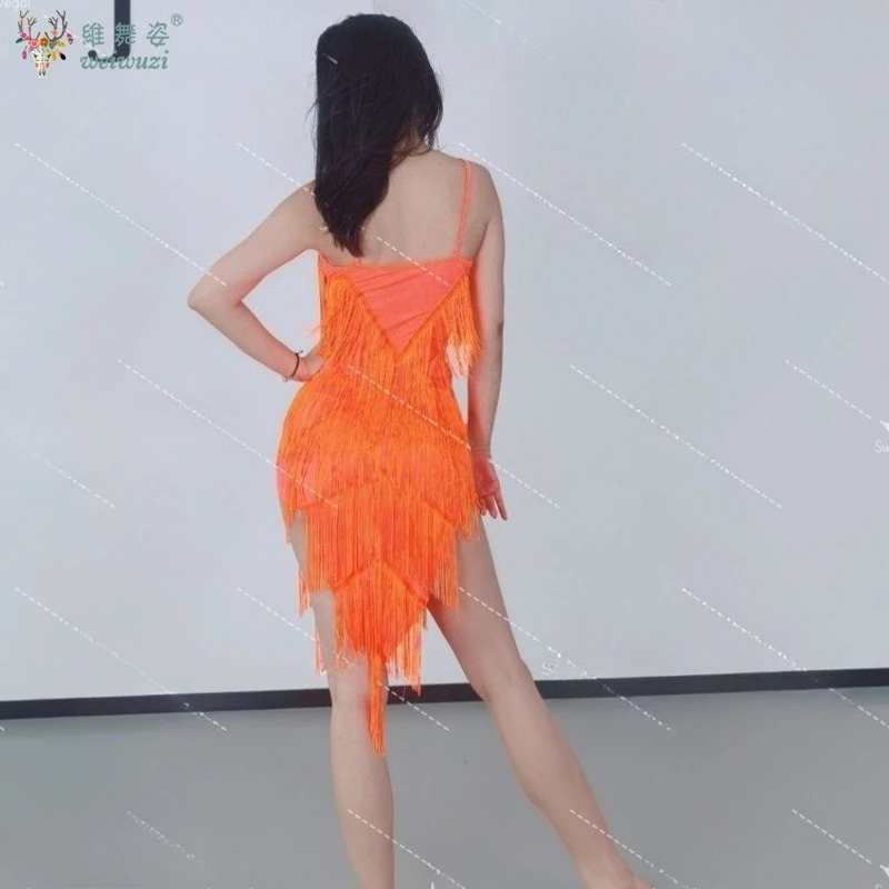 Tenue d'entraînement de danse du ventre élégante pour femmes, personnalisée, Sexy, épaules dénudées, haut à franges, jupe courte, ensemble Solo de tambour de danse orientale