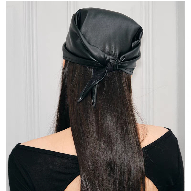 Foulard rétro épicé en cuir PU pour femmes, chapeau carré d'été Y2k, foulard Hip-hop, série coréenne, bandeau polyvalent pour cheveux
