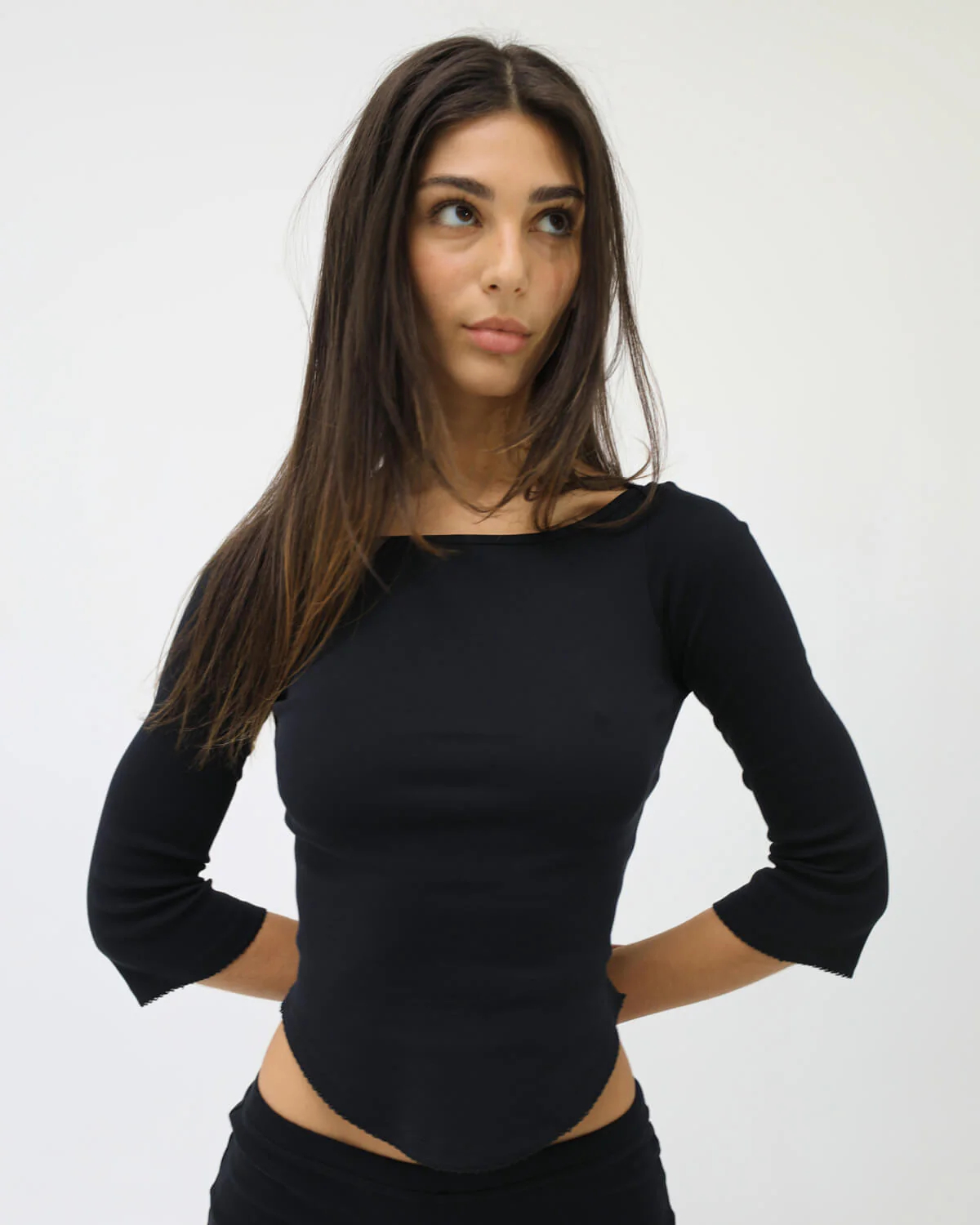 Haut à manches trois-quarts, col bateau épaules dénudées, design court en dentelle, manches cloche rétro, coupe ajustée, flatteur, sexy, chemise de base à manches trois-quarts, style Pure Desire, peut être porté comme couche intérieure ou extérieure.