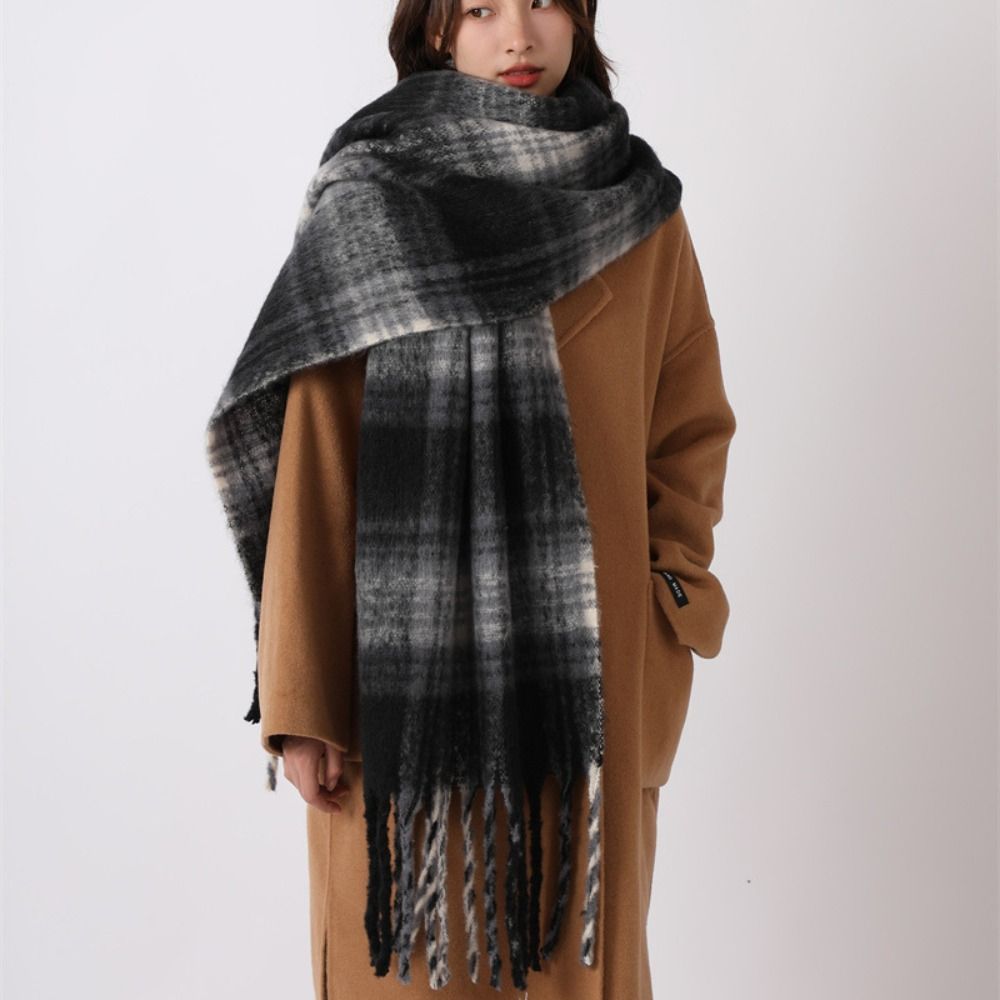 Écharpe rétro en laine à carreaux Mohair, avec pompon épais, en cachemire, couleur unie, en peluche, Long châle pour étudiant, hiver