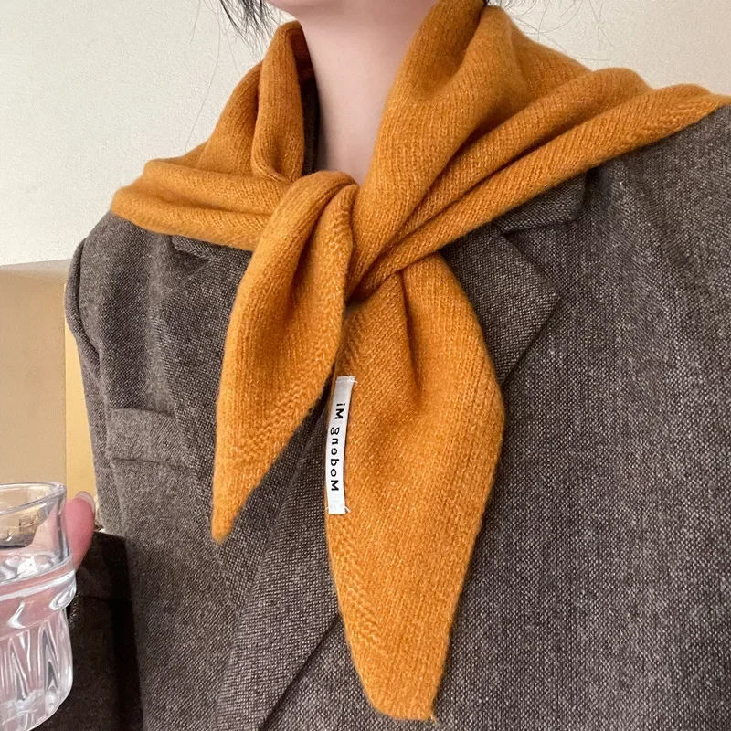Hiver corée tricoté Triangle écharpe laine chaud châle écharpe femmes cou Protection petite écharpe cachemire écharpe