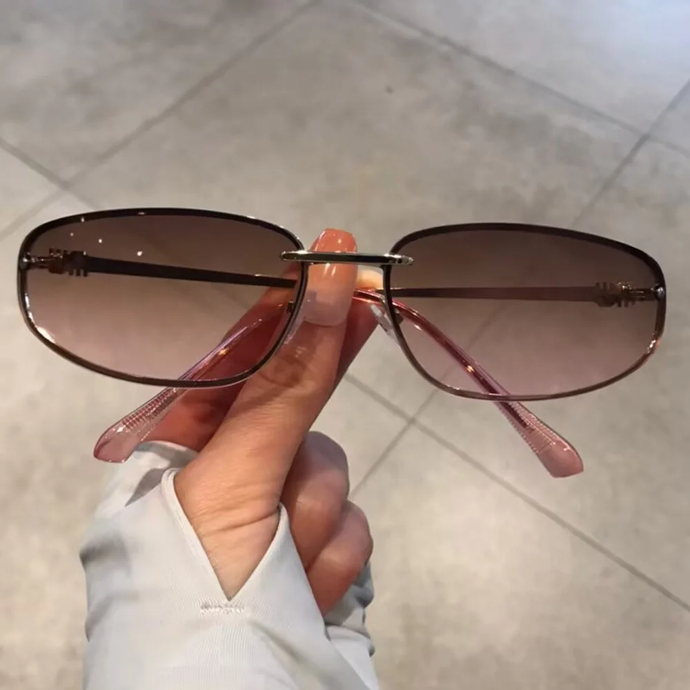 Lunettes de soleil pour femmes, nouvelle mode, dégradé, sexy, élégantes, pour la conduite, vintage, petites, carrées, en alliage argenté, Y2K