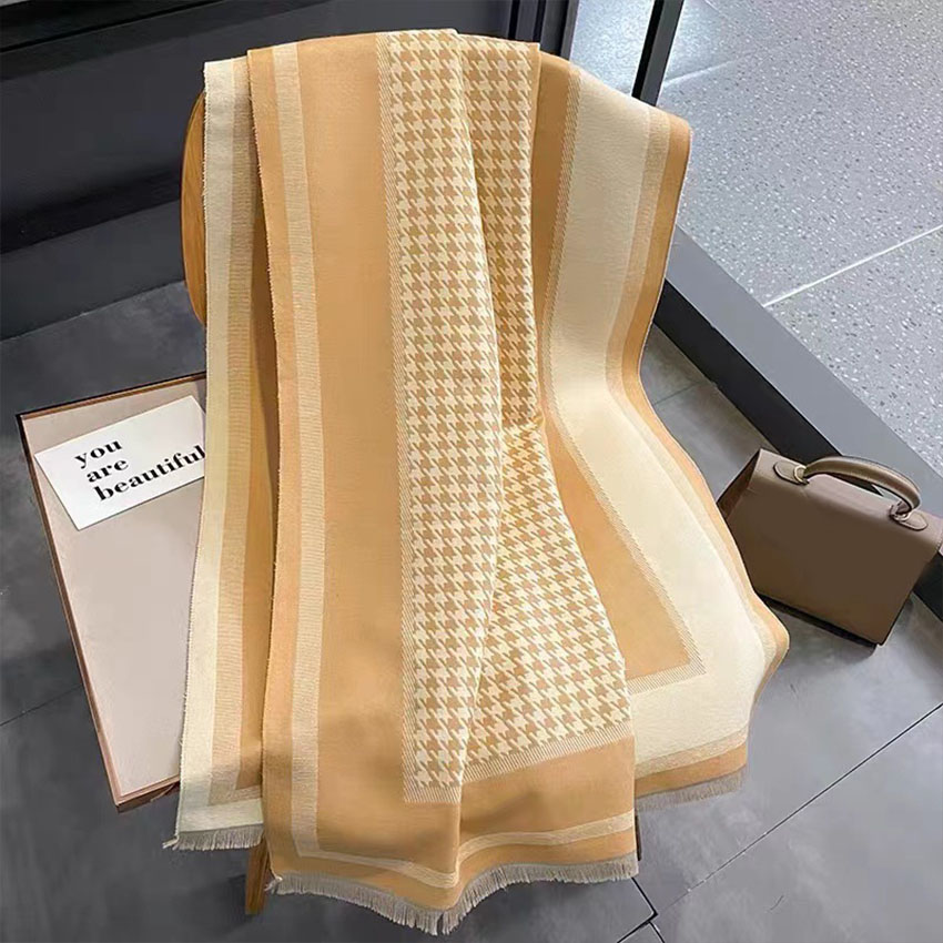 Écharpe jacquard pied-de-poule élégante, une écharpe/châle polyvalente et chaleureuse pour femmes en automne et en hiver, adaptée au quotidien, 1 pièce