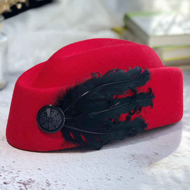 Chapeaux en laine de style royal pour femmes, arc de plumes, hôtesse de l'air élégante, casquettes Fedora blanches, dame formelle, style royal, breton, automne, hiver