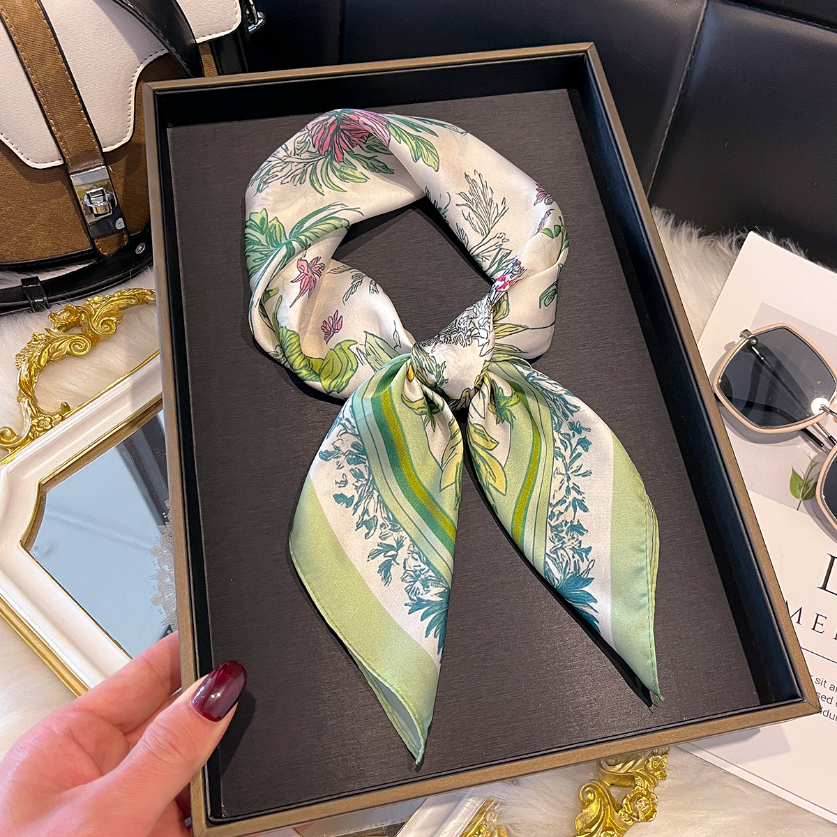 Nouveau Foulard Carré Imprimé Floral 2026 pour Femme – Écharpe en Fibre de Polyester Printemps-Été, Ruban de Sac Tendance, Bandeaux Cheveux, Bandana