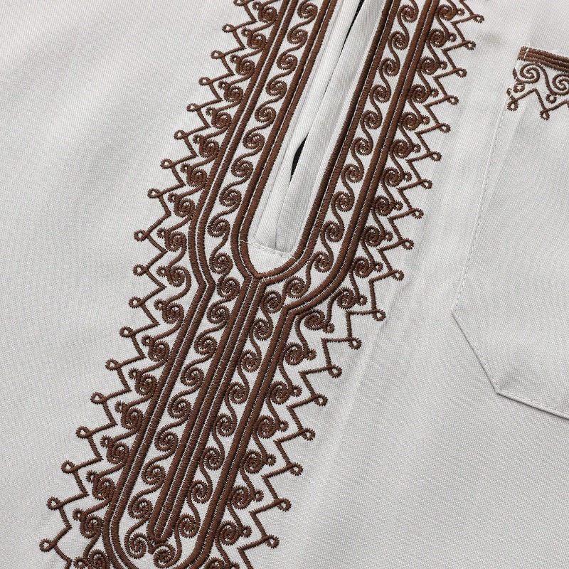 KIDWHXR 2026 Vêtement Islamique Homme Robe Brodé Col Montant Jubba Thobe Demi-Zip Manches Longues Robe Décontractée pour Homme