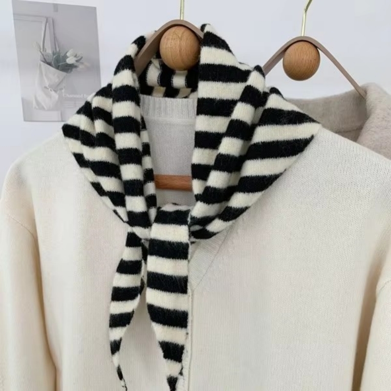 Nouvelle Écharpe Châle en Laine pour Femme, Tricotée, Chaude et Douce, Rayée, Forme Triangulaire, Bandana de Marque Tendance, Écharpes en Laine pour Femme