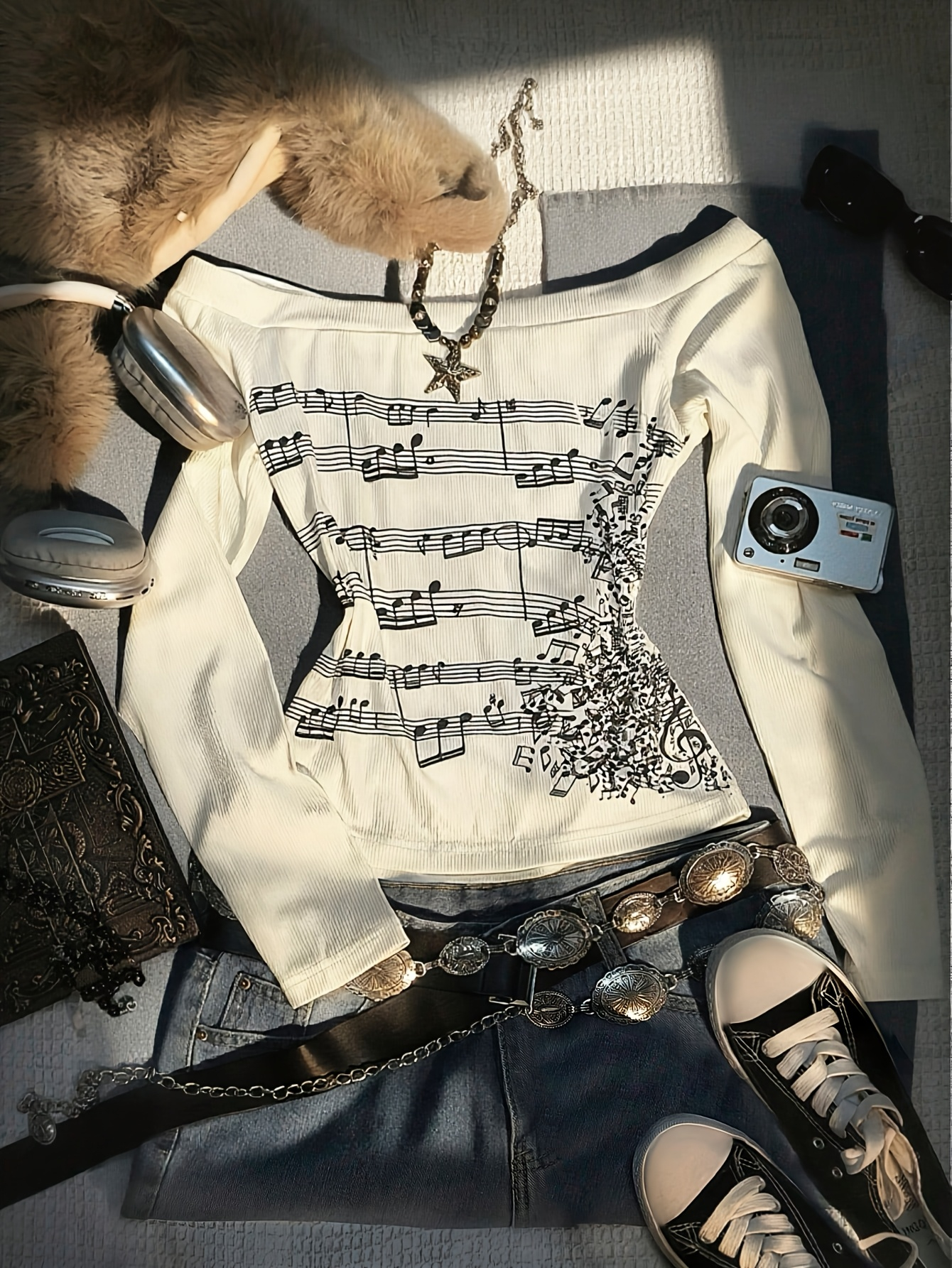 T-shirt rétro à manches longues et coupe ajustée pour femme, tendance