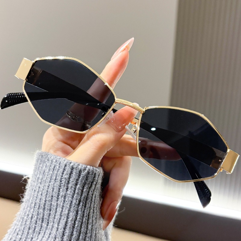Lunettes de soleil tendance populaires, lunettes de soleil polygonales en métal, lunettes de soleil haut de gamme pour femmes, idéales pour la photographie de rue.