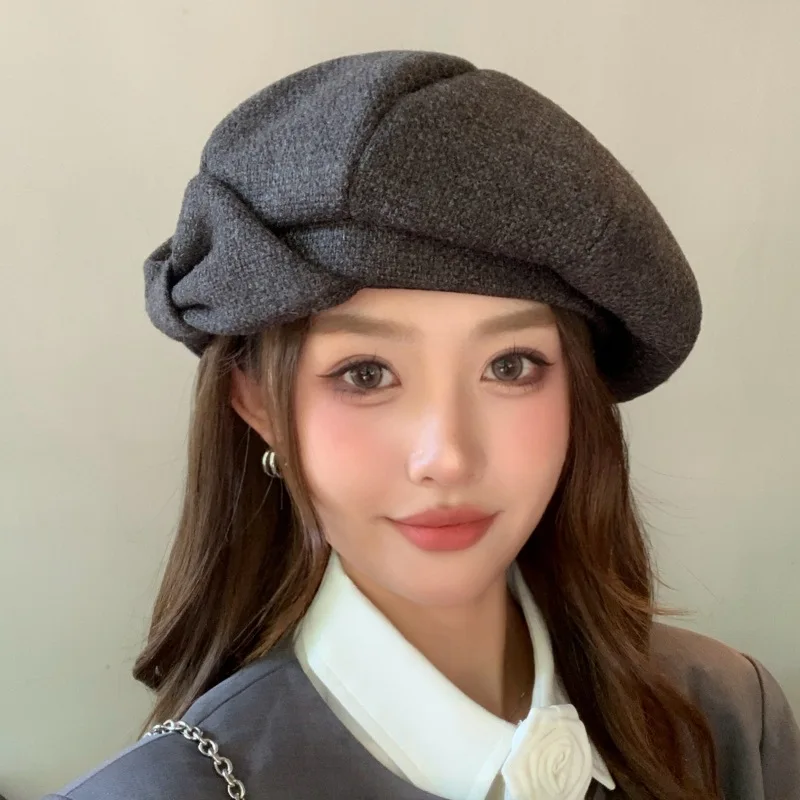 Béret rétro d'inspiration japonaise pour femme – Détail de nœud et coupe extensible douce, chapeau minimaliste élégant pour les plus grandes tailles de tête