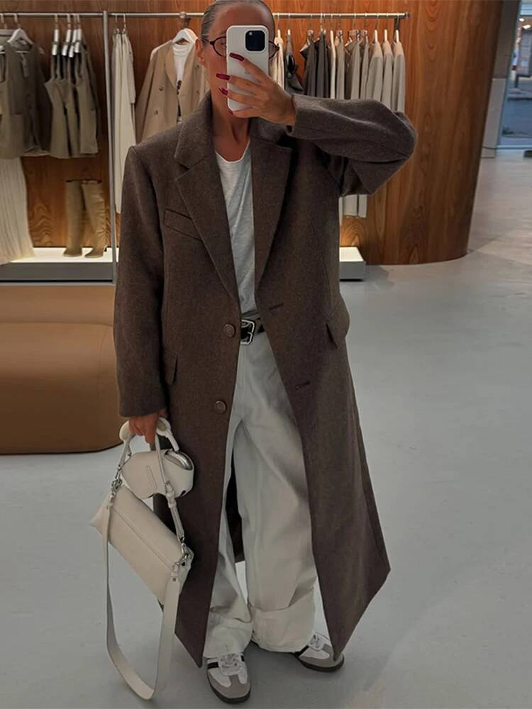 Manteau long élégant pour femme en laine mélangée avec épaulettes, col à revers, simple boutonnage, manches longues, marron, collection automne 2025, vêtement de ville pour femme