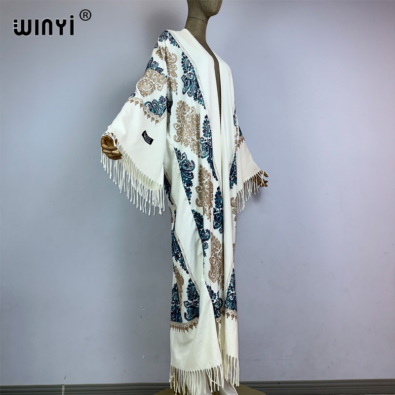 WINYI Manteau long d'hiver pour femmes avec pompon et broderie, robe musulmane, abaya de luxe de Dubaï, kimono féminin du Moyen-Orient