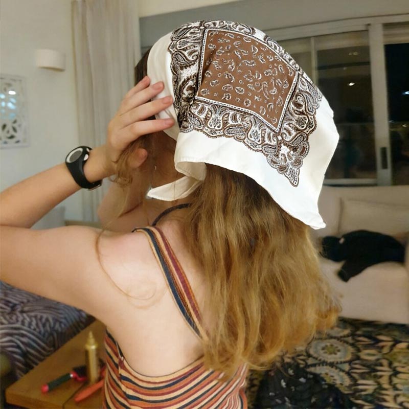 Nouveau Foulard Carré Imprimé Haut de Gamme Vintage 2026 – Écharpe Professionnelle, Accessoire de Mode, Foulard de Tête et Accessoire Cheveux