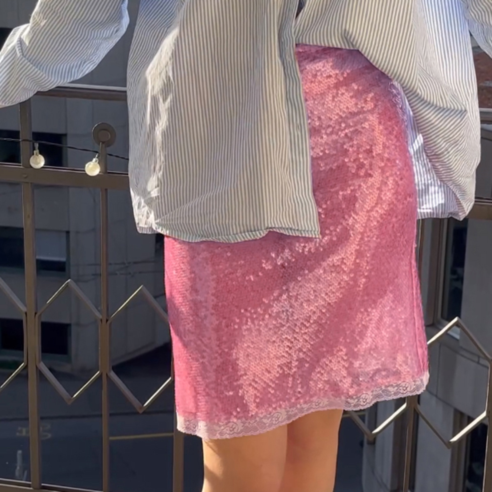 Jupes mi-longues à la mode pour femmes, garniture en dentelle à paillettes, taille basse, jupes moulantes à la mode d'été