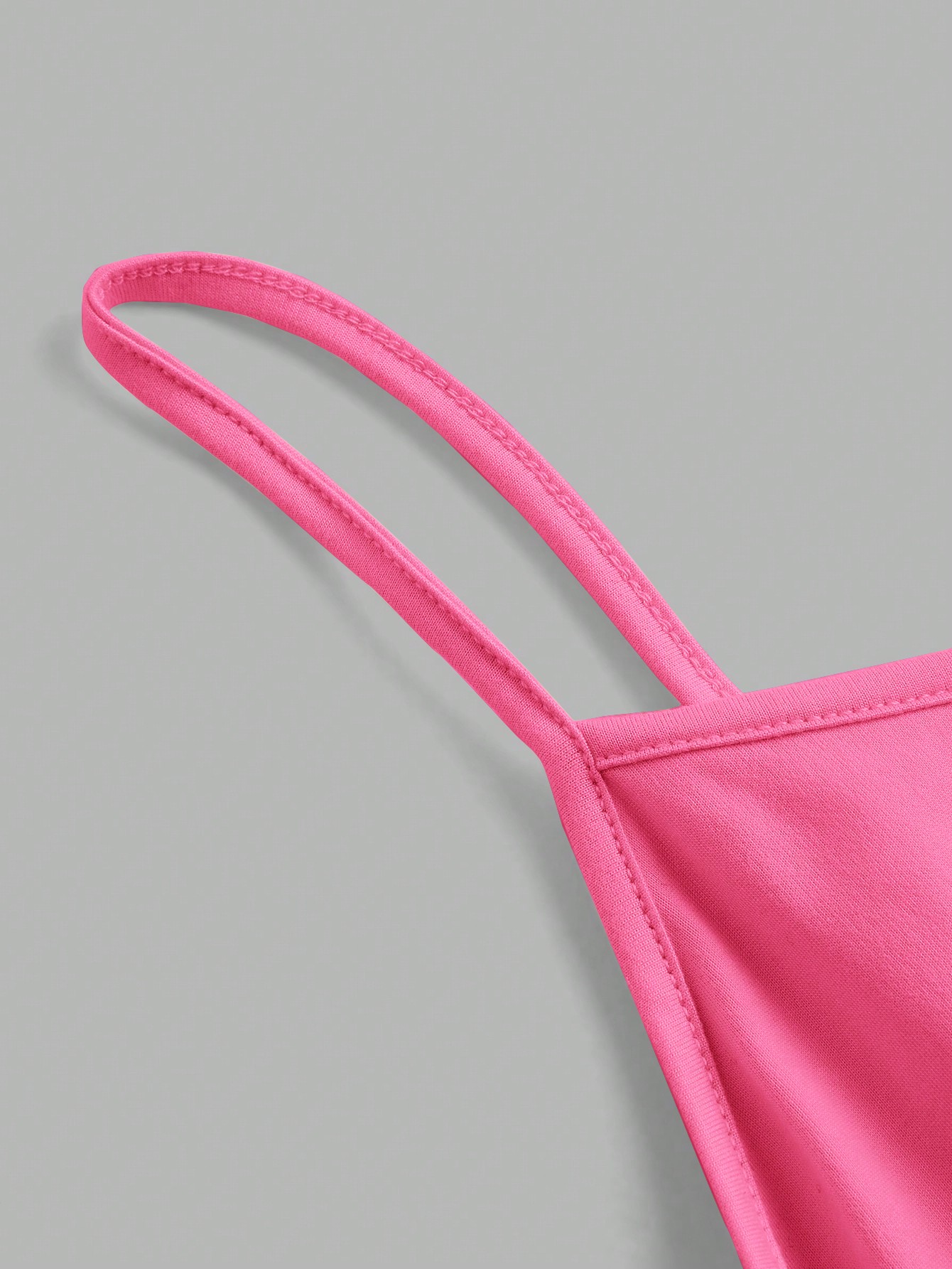 Lot de 4 débardeurs sexy d'été pour femmes, couleur unie, ajustables, confortables, doux, style crop top pour jeunes filles et femmes