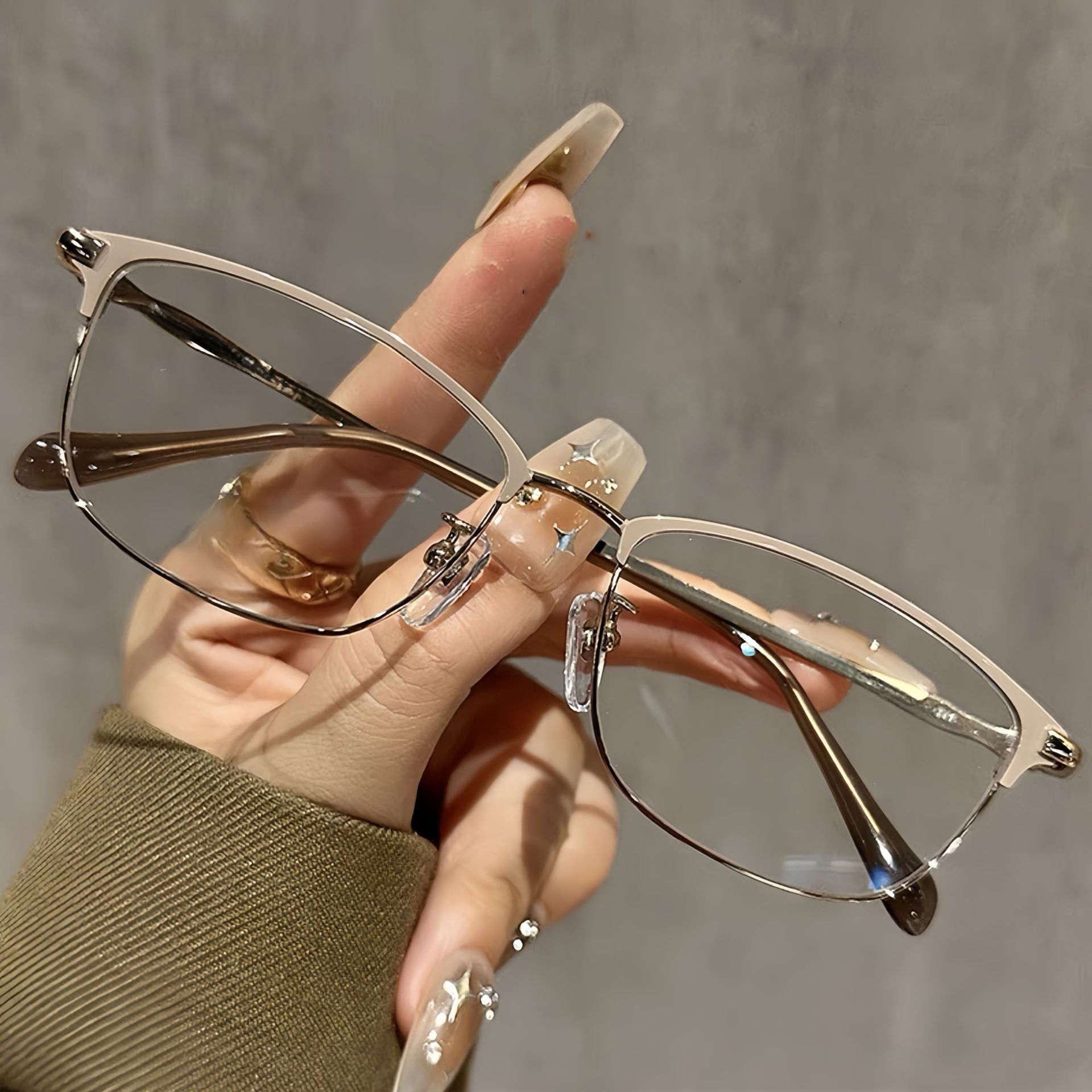 2025 nouveau Style lunettes de lecture mode hommes et femmes Anti lumière bleue lunettes classiques à la mode rétro lunettes