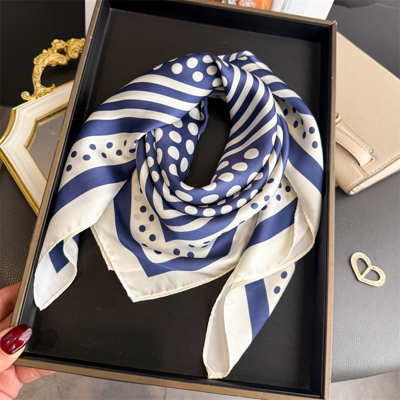 Nouvelle écharpe à motif à pois de 70 cm pour femmes, foulard fin en sergé pour le printemps et l'été, châle turban à la mode et polyvalent