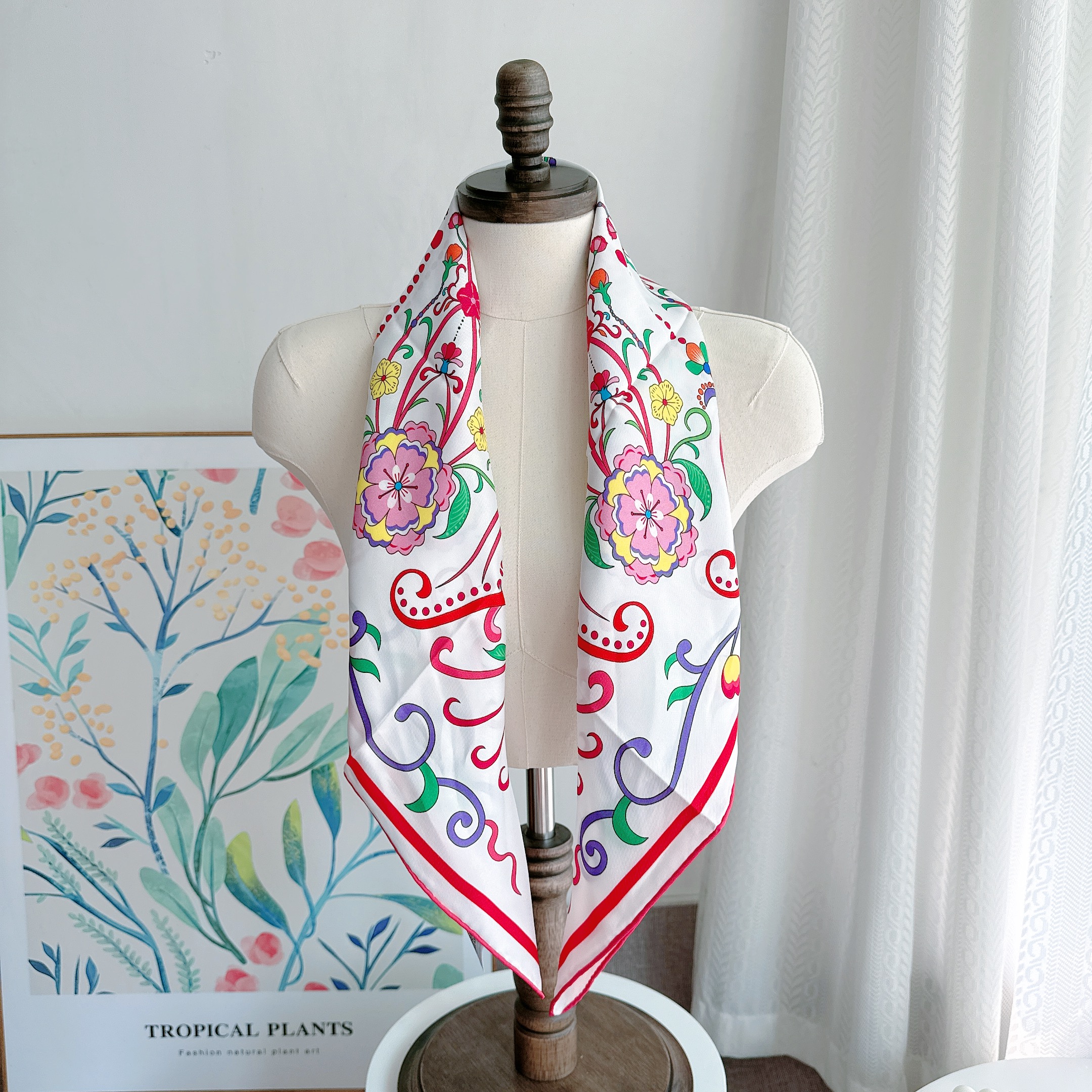 Foulard 100% Soie Rose Brumeux de Luxe, Foulard de Créateur 90cm, Hijabs et Châles pour Femmes Élégantes, Bandana, Foulard Décoratif pour le Cou