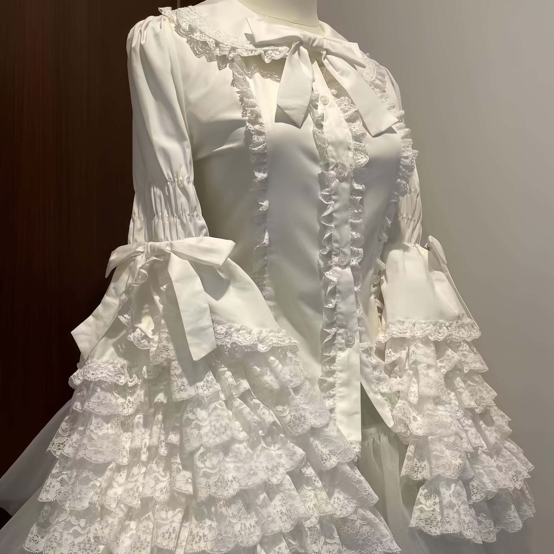 Chemise à manches longues style Lolita en dentelle, haut polyvalent pour l'été, sous-vêtement Lolita mignon
