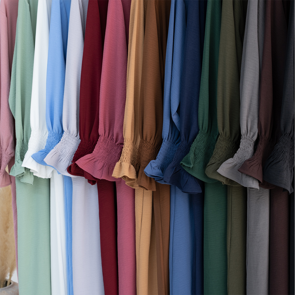 Abaya ample et élégante pour femmes musulmanes - Manches longues à poignets smockés, poches latérales. Robe modeste islamique pour le Ramadan, vêtements islamiques
