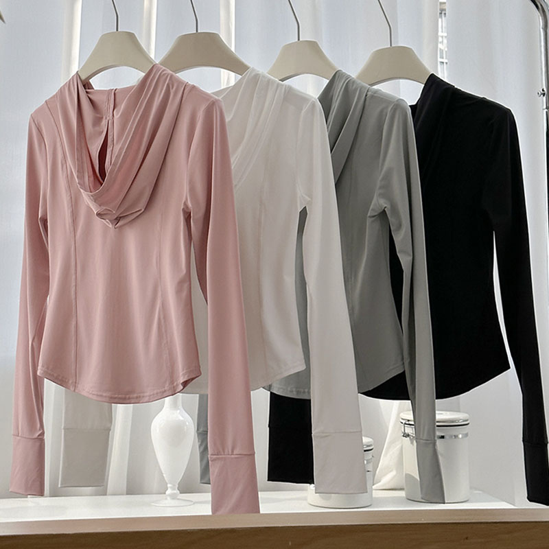 Veste de protection solaire en soie glacée pour femme, nouvelle collection 2026, à manches longues, à capuche, fine, zippée, style coréen, courte, ajustée, pour l'été, vêtement de sport.