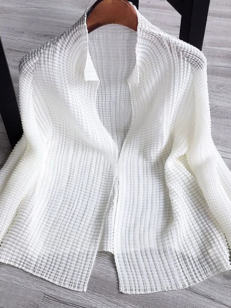Veste unie pour femme Woherb, nouvelle collection, protection solaire, vêtement d'été fin et transparent, manteau plissé oversize tendance 2026, hauts d'extérieur