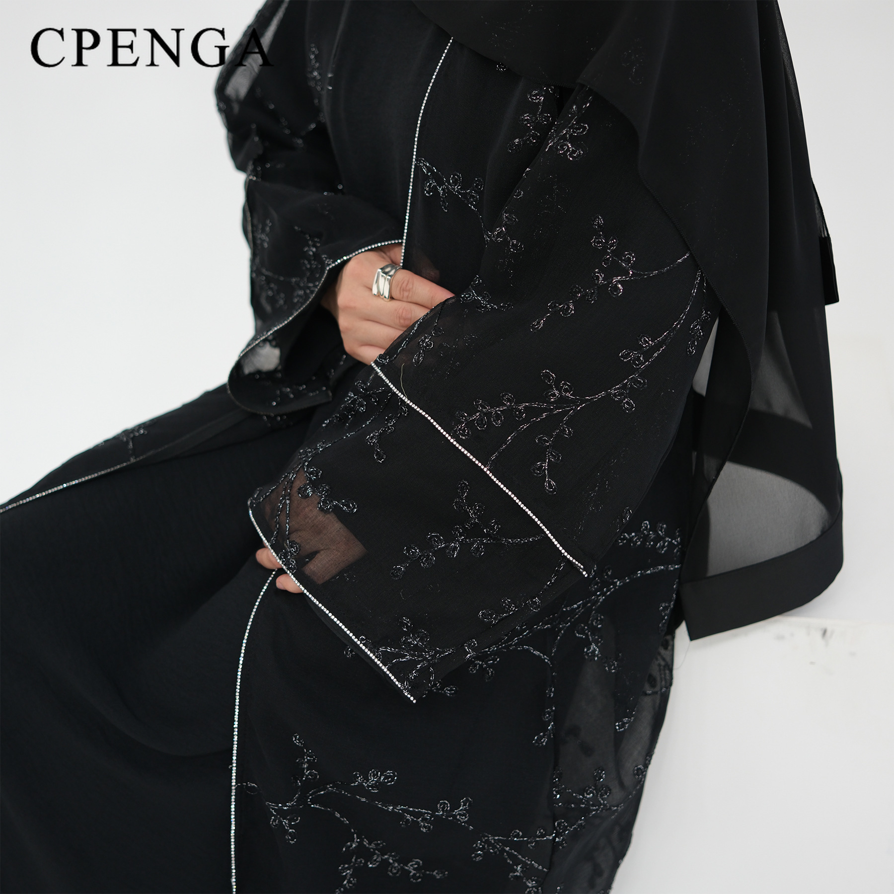 Robe Abaya de luxe brodée de dubaï avec intérieur élégant pour femmes arabes, vêtements de fête Jalabiya Eid pour église musulmane, nouveau caftan turc