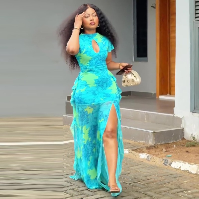 Robe longue de plage d'été 2026 pour femme africaine, imprimé floral, col clé, taille froncée, fente haute, manches courtes à volants, idéale pour les fêtes